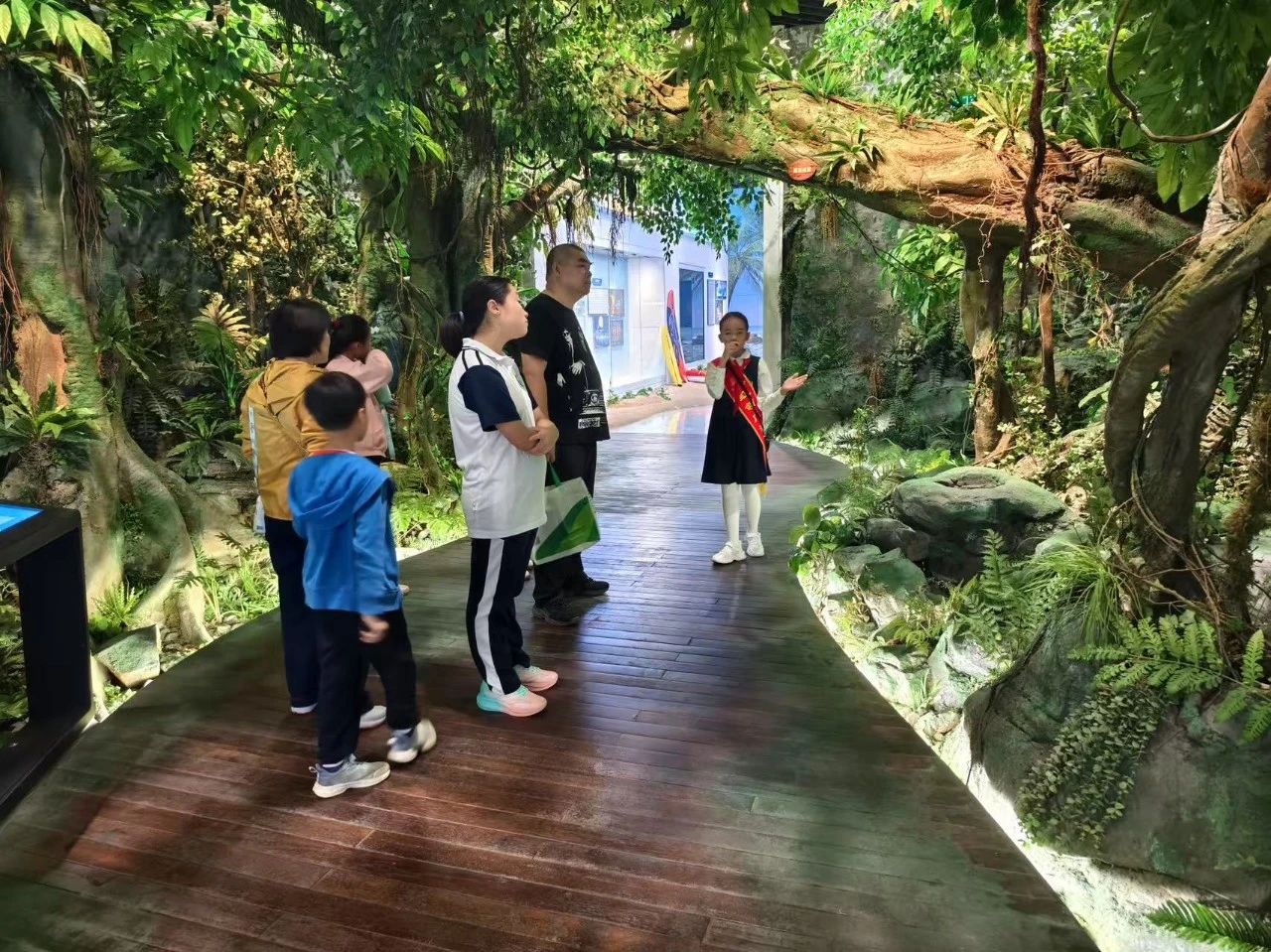 微信图片_20250412162046.jpg